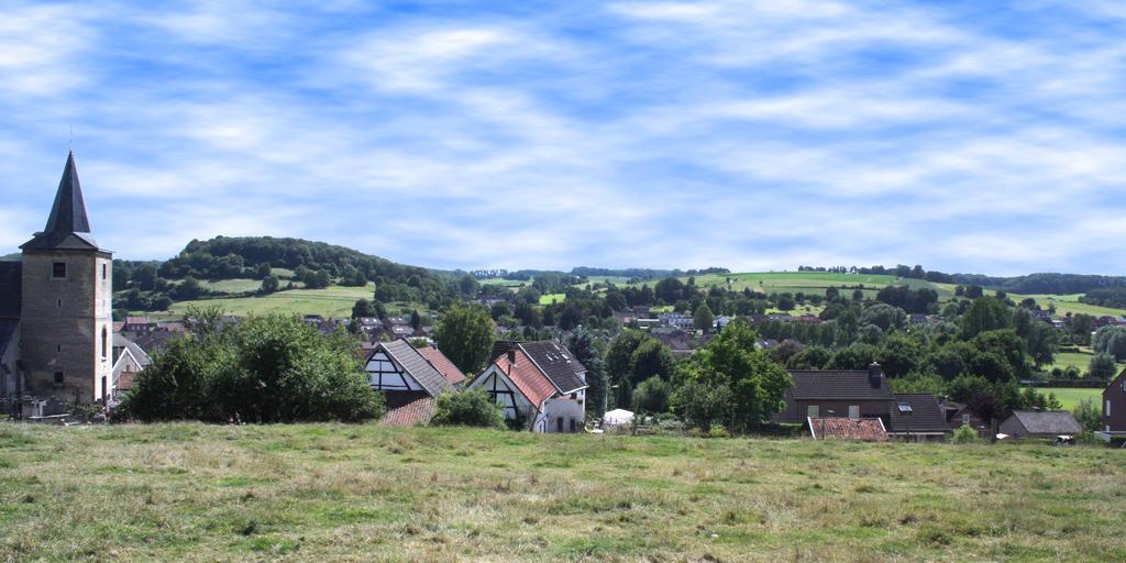 Panorama Sousberg B&B en appartementen Schin op Geul Exterior foto